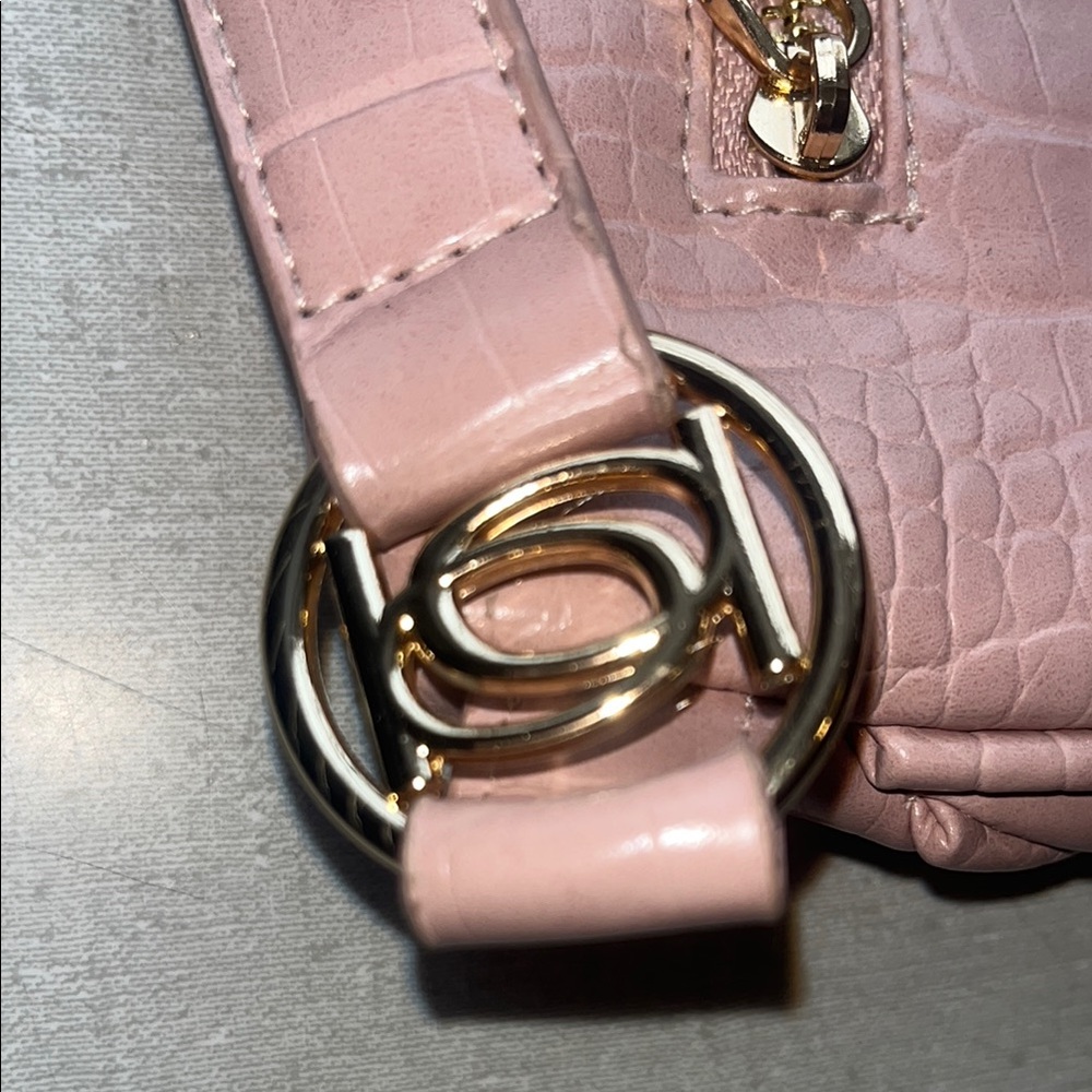 Bebe Pink and Gold Crossbody Bag with Metallic Finish - Picture 8 of 10